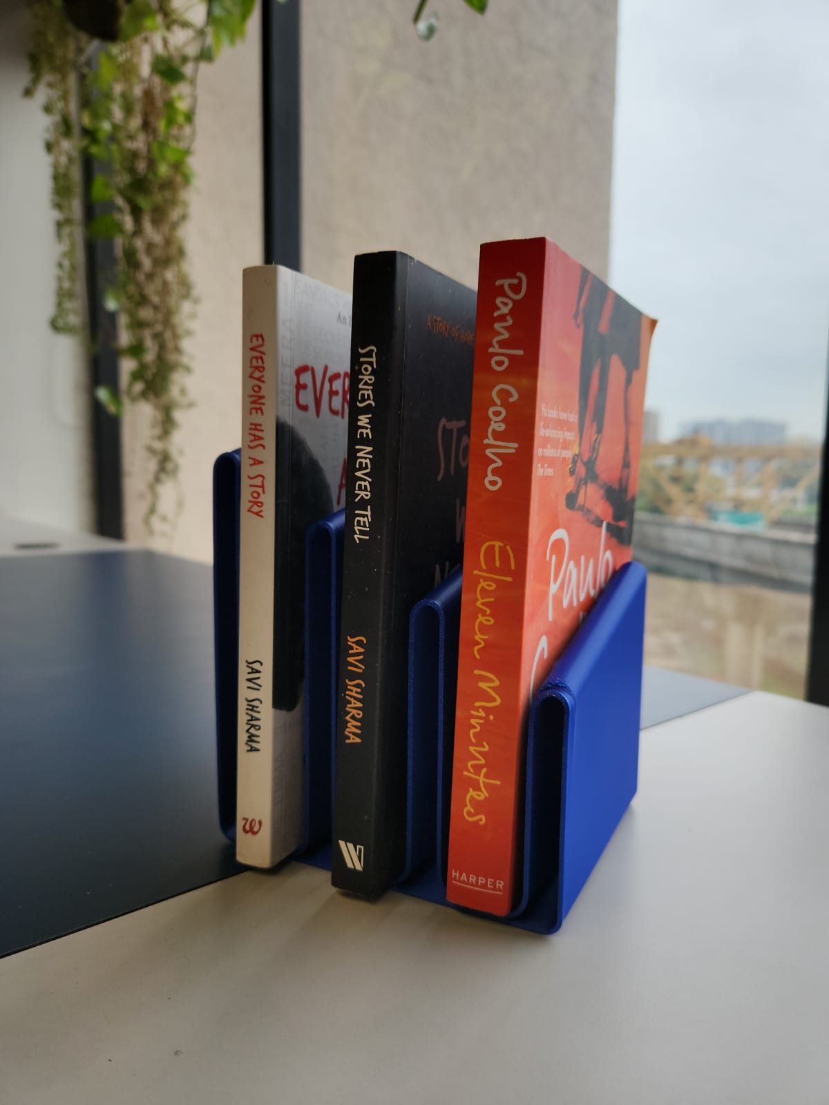 3D Printed Modern Book Organizer – Minimalist Desk & Shelf Storage