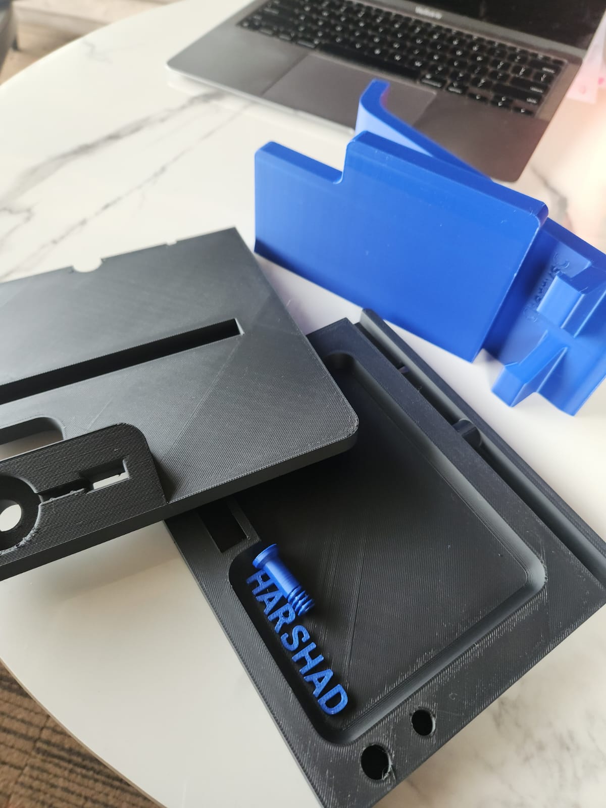 3D Printed Pen Stand Desk Organizer with Mobile & Apple Watch Stand – Charging Port Compatible
