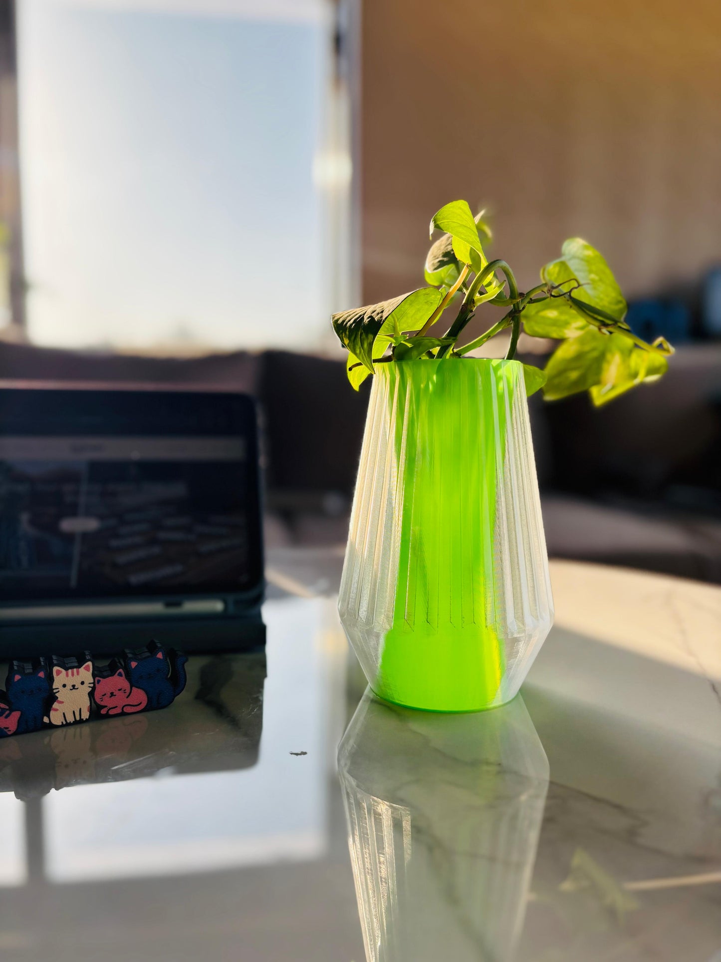 Two tone 3D printed vase for home or office decor